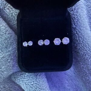 Elegant Silver Stud Earrings Set